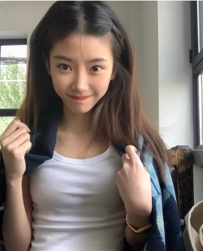 网红半藏森林AI克隆人诞生,30元就可以和半藏森林视频聊天