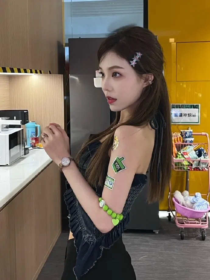 抖音网红Caro赖赖ai换脸视频，是什么瓜？