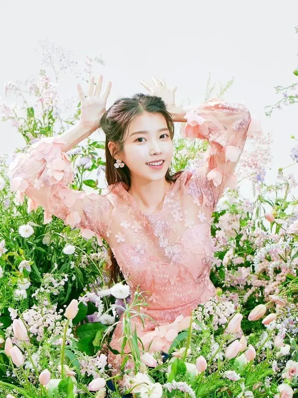 ai人脸替换李知恩造梦视频是什么梗，IU的ai换脸视频实情