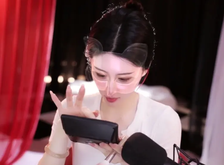 斗鱼主播青台miss明码标价，若开通续费10年“超帝”明天就在你床上