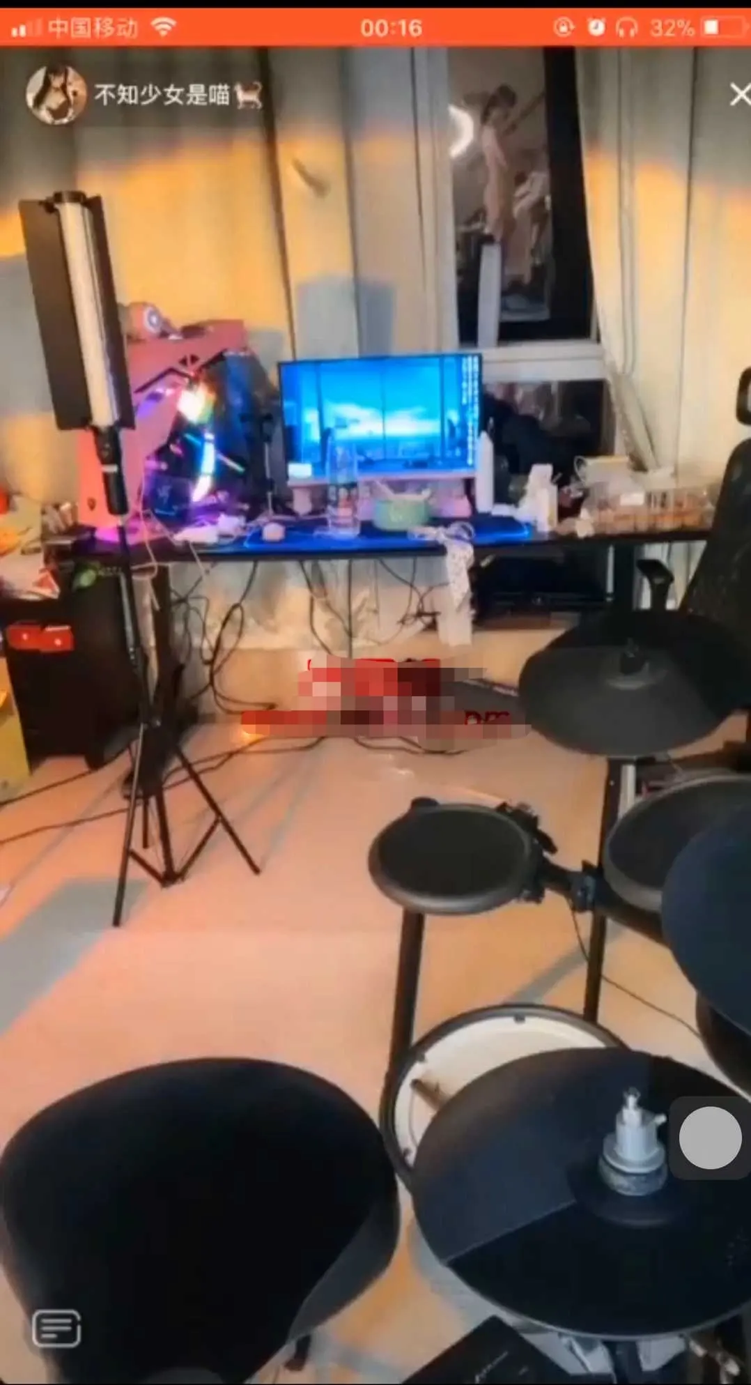 不知少女是喵镜子视频是什么瓜?直播间玻璃反射事件