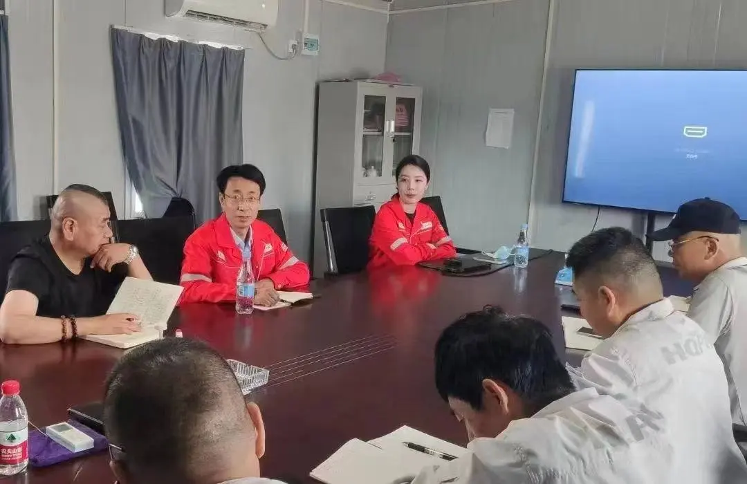 国企领导胡继勇带小三逛街后续视频流出，女主照片曝光