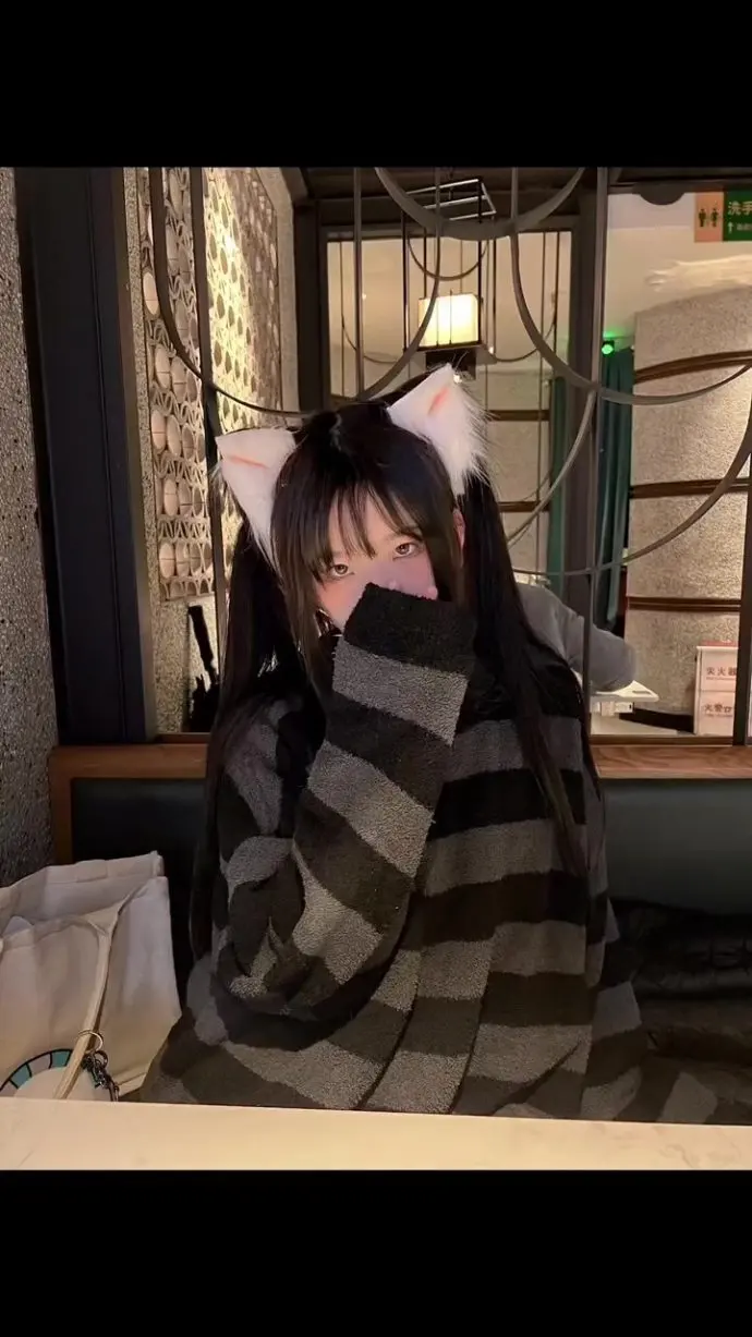 抖音女网红的瓜（肉桃儿、痞幼、野餐兔晨意）