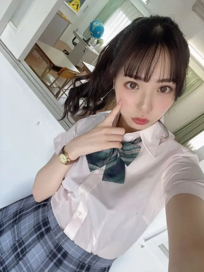 00后清纯美少女白桃花个人资料照片及近况