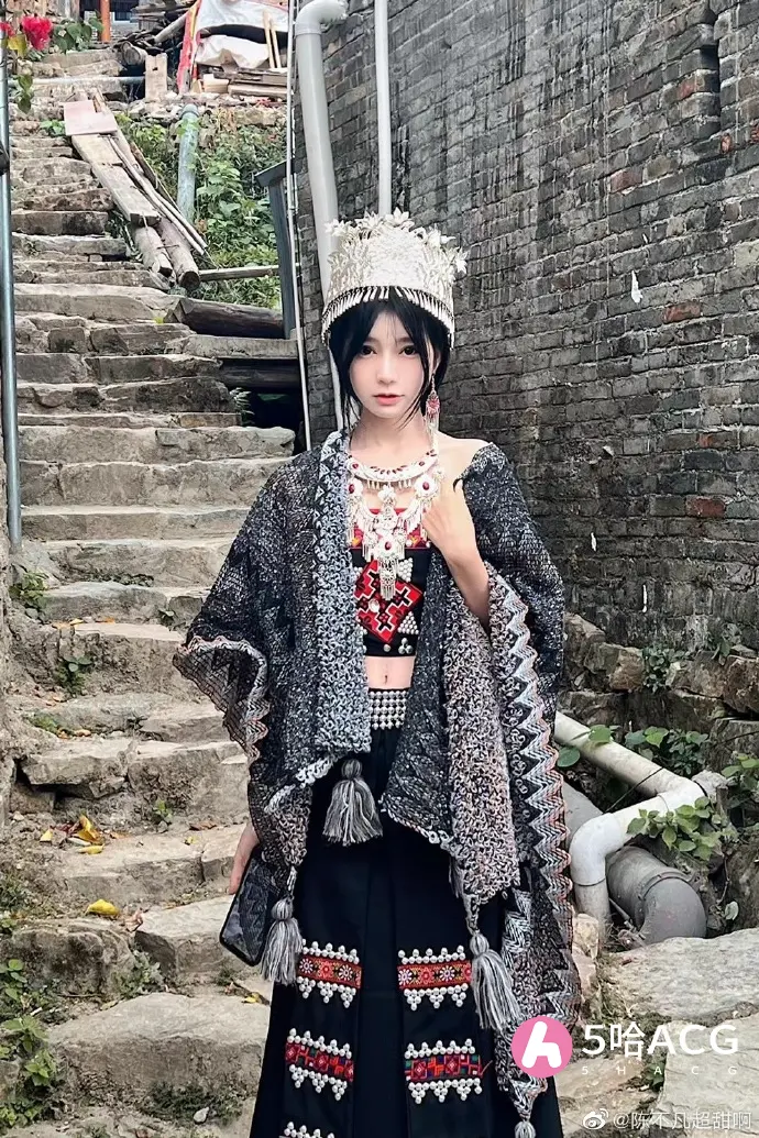 陈不凡超甜最喜欢的一些照片，纯欲风格辣妹穿搭