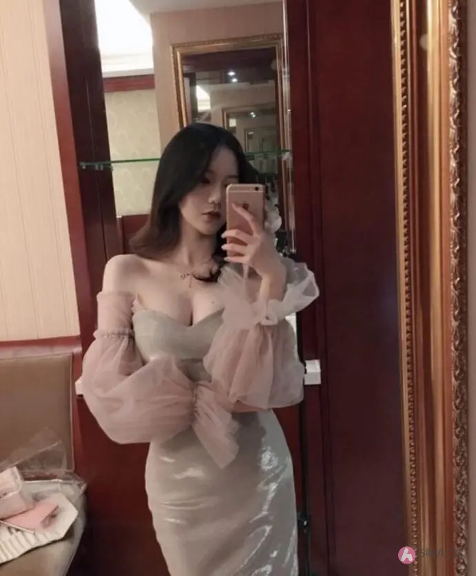 魔法秋秋 快点亲亲我吖个人照片