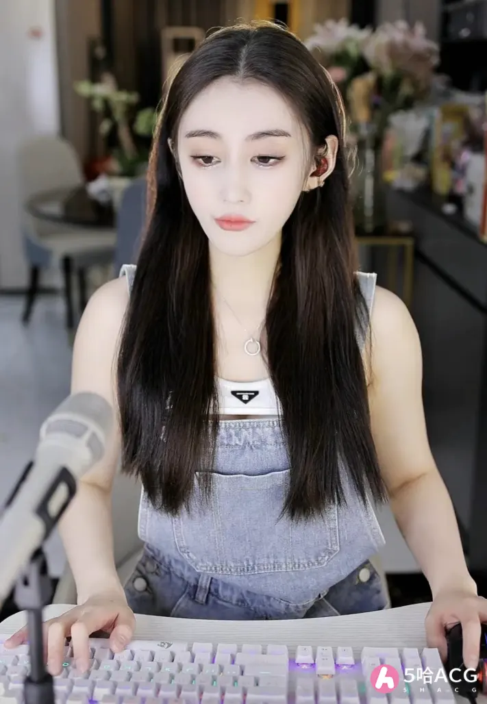 YY夏季头条大决战，晨一子纯卫冕“双冠”再创纪录 兰梦莎抢擂主