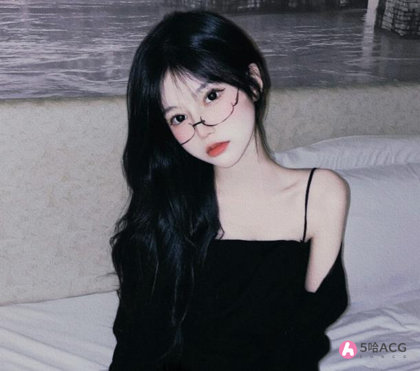 陈不凡超甜黑头俯卧撑最新吃瓜，直播录屏黑头真好看