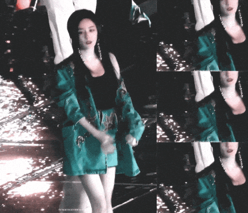 大幂幂来回抖动是什么意思，杨幂胸前抖动图片动图GIF