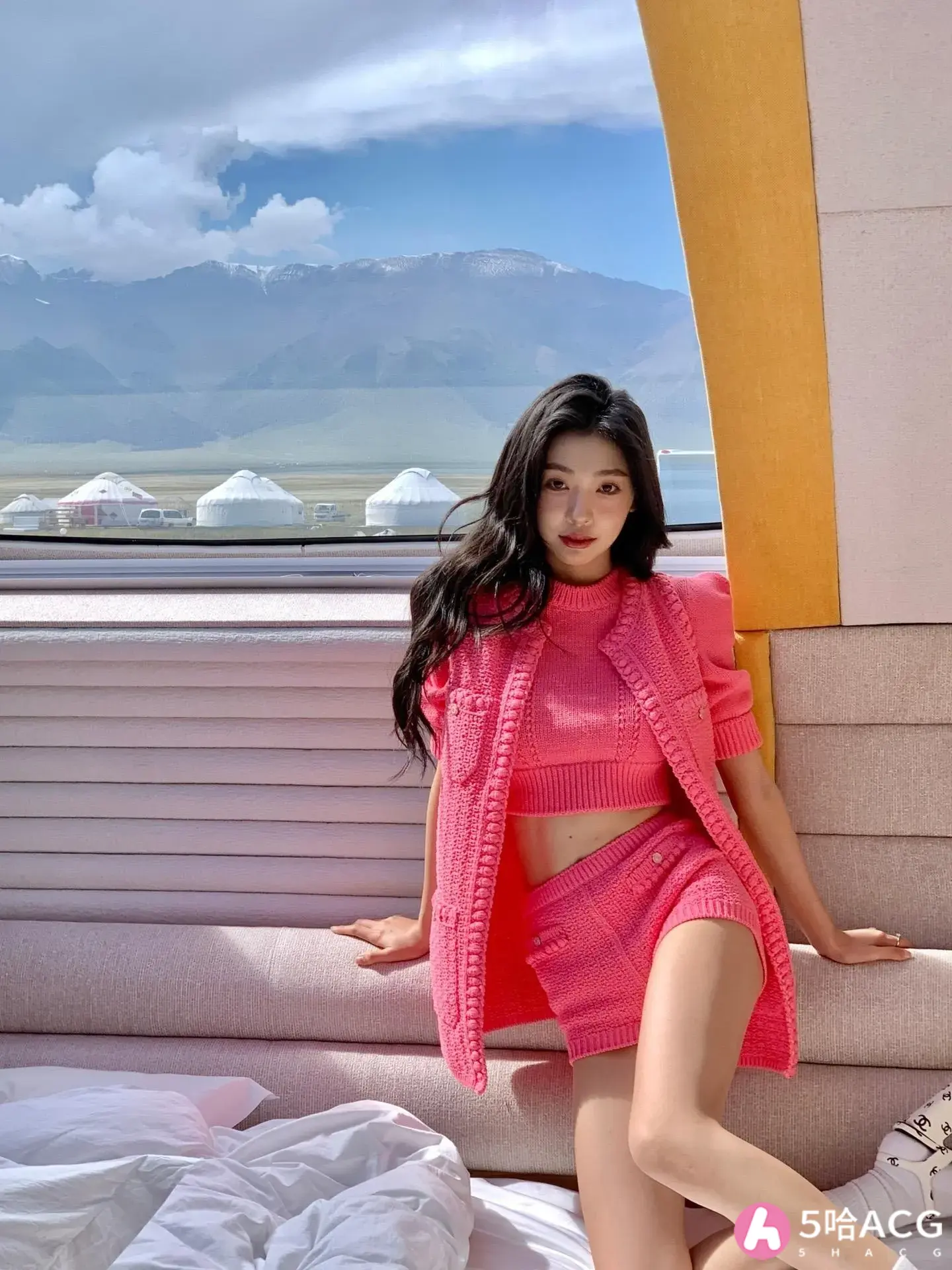 抖音网红易梦玲照片，个人资料简介以及是怎么红的