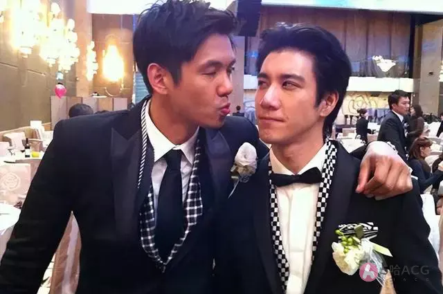 台媒曝王力宏乱战4人视频，范玮琪徐若瑄动作娴熟 玩的真花？