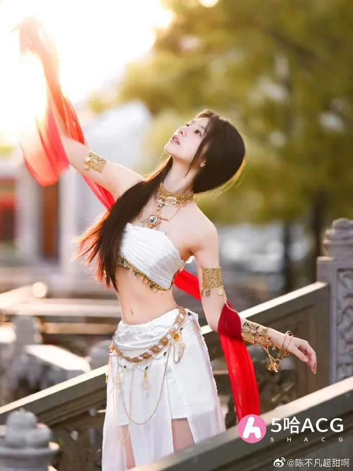 陈不凡超甜最喜欢的一些照片，纯欲风格辣妹穿搭