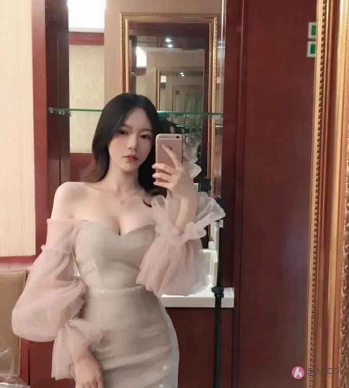 魔法秋秋 快点亲亲我吖个人照片