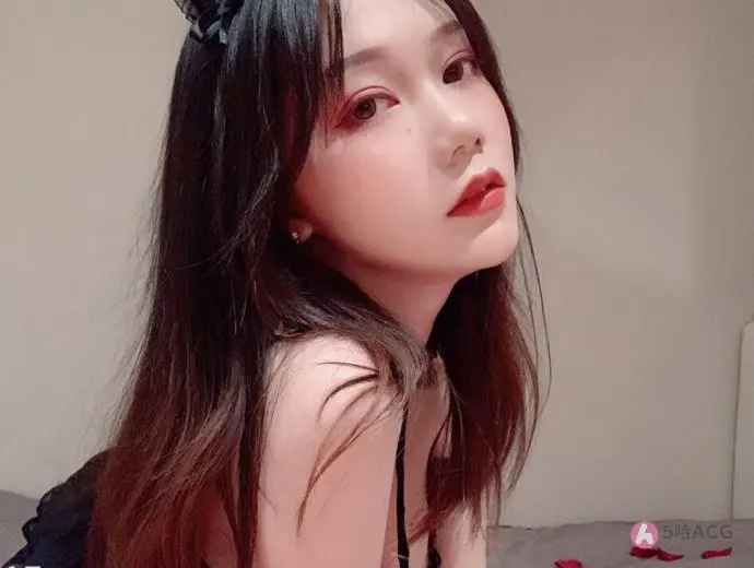 魔法秋秋 快点亲亲我吖个人照片