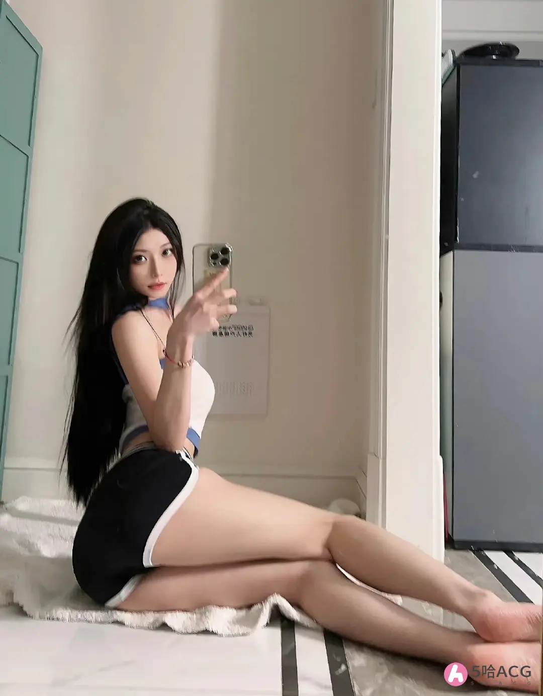 陈妮妮UNI个人资料，陈妮妮UNI微密圈图片是什么梗