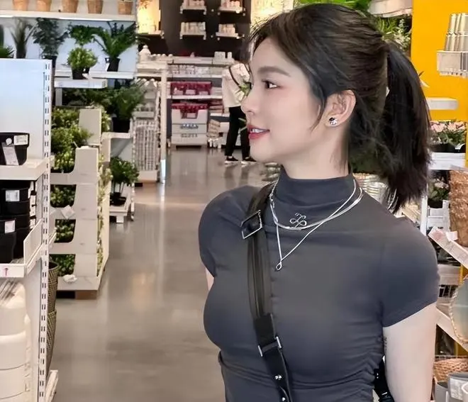 网红张小狮被实锤黑历史，榜一大哥4年转账2千万