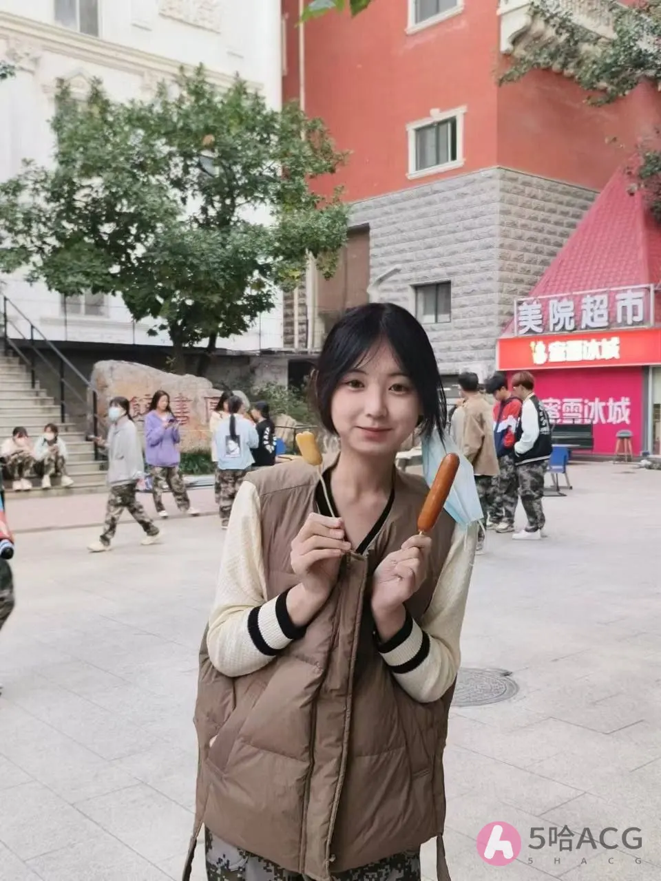 河北石家庄河北美术学院 大一播音系张子怡的瓜