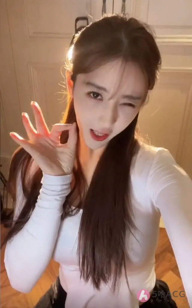 反差CP“乔嘴”好事将近，嘴哥直播表白乔妹