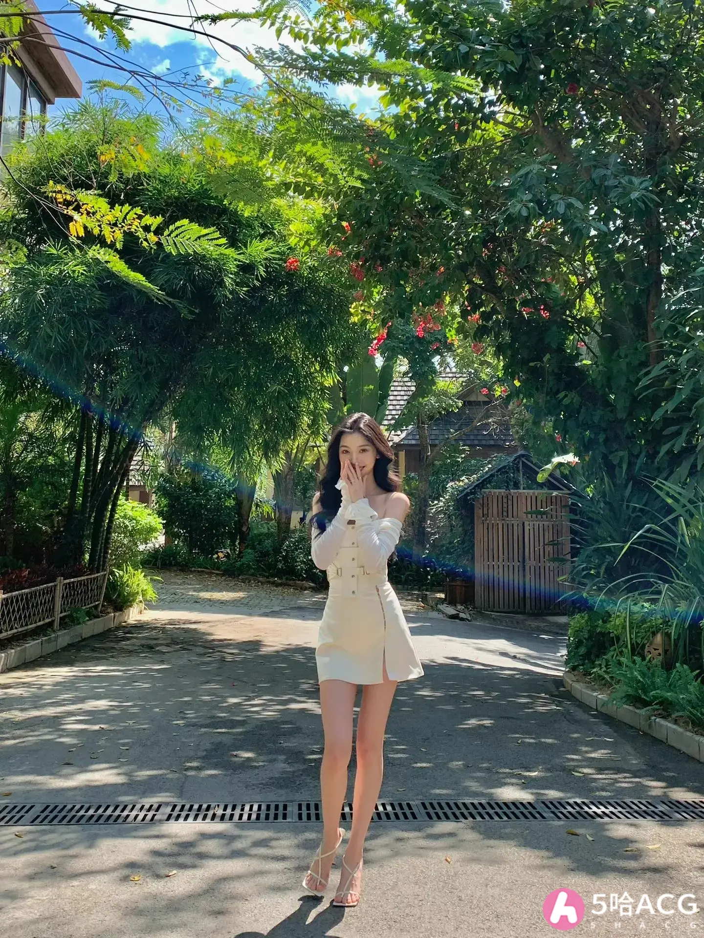 抖音网红易梦玲照片，个人资料简介以及是怎么红的