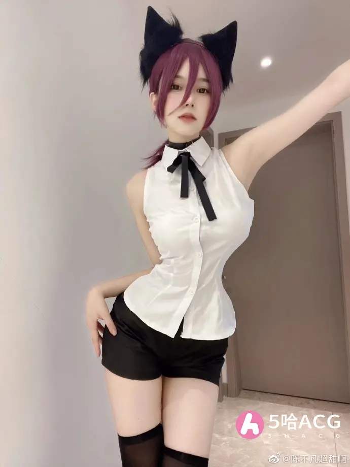 陈不凡超甜最喜欢的一些照片，纯欲风格辣妹穿搭