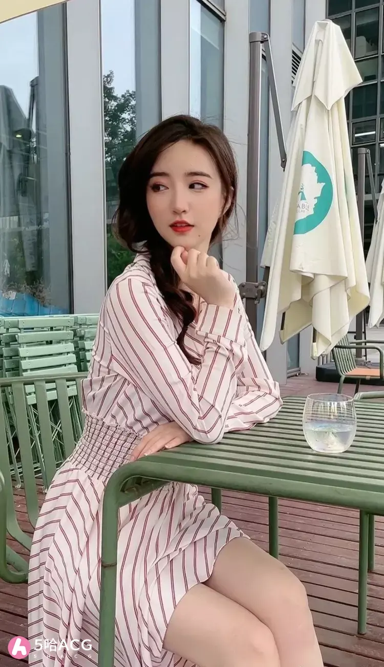 郭小仙儿个人资料介绍，很多男球迷都拜倒在身材之下