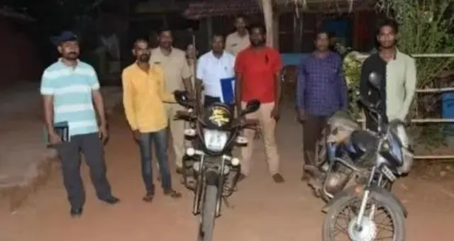 印度4男子侵犯孟加拉巨蜥原视频3分52秒事件始末