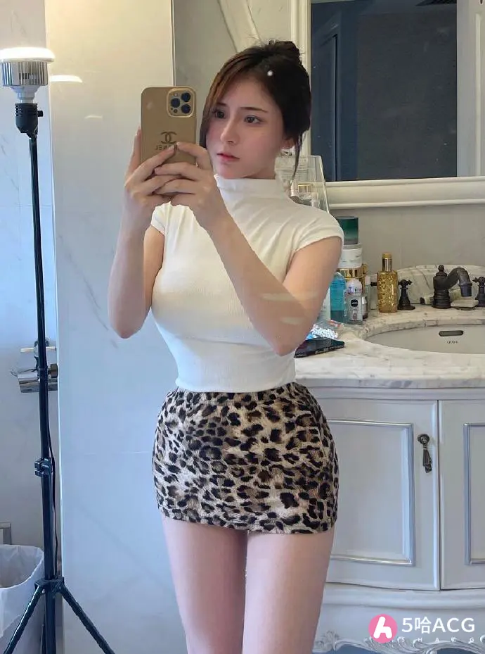 抖音奔跑的晶骡子红酒视频事件，网友表示有三分钟版本