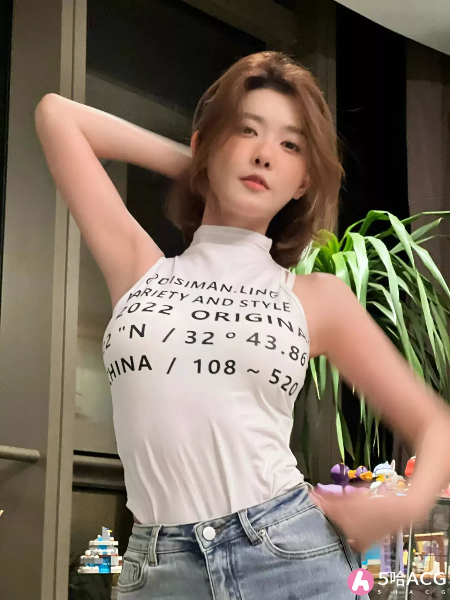 聂小雨继黑色皮衣视频后，被爆出直播事故瓜