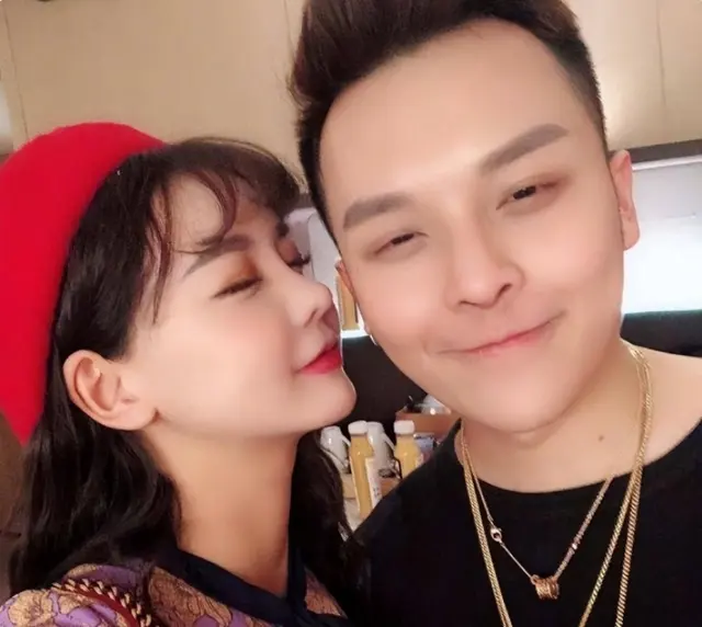 韩安冉历任老公都是谁，韩安冉一共结过几次婚？