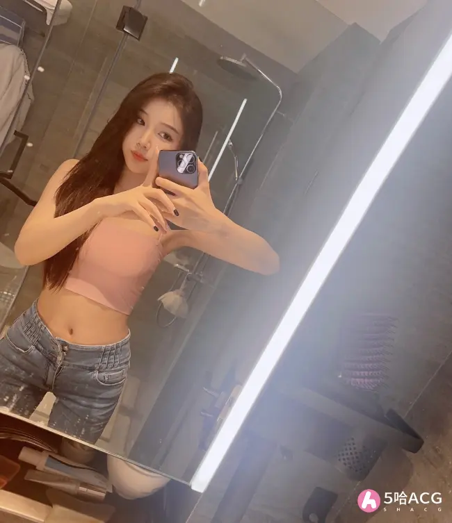 女主播萌七啊自曝怀孕不知道孩子是谁的，粉丝：问问榜一能接盘吗