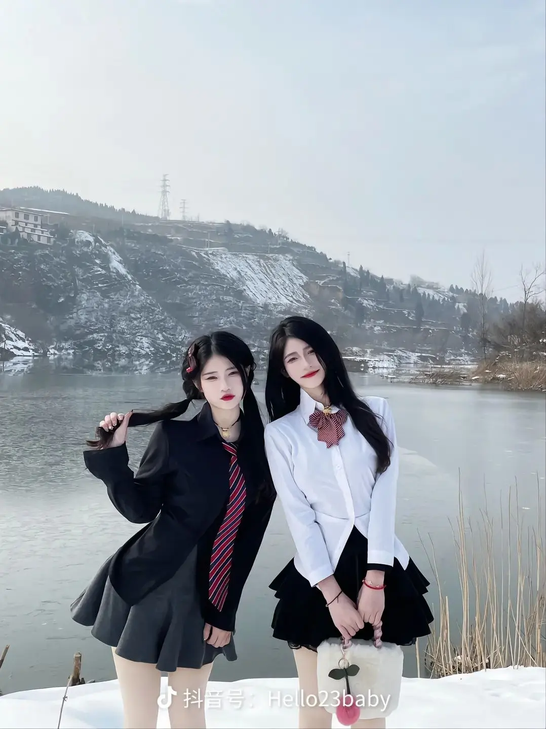 抖音路虎代言人秀儿和妹妹的瓜