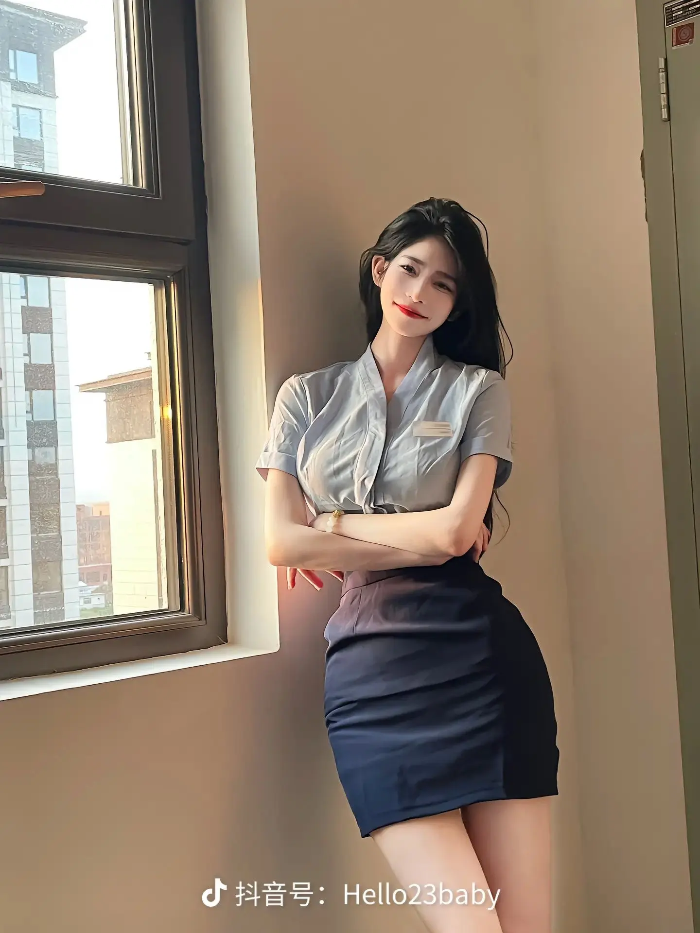 抖音路虎代言人秀儿和妹妹的瓜