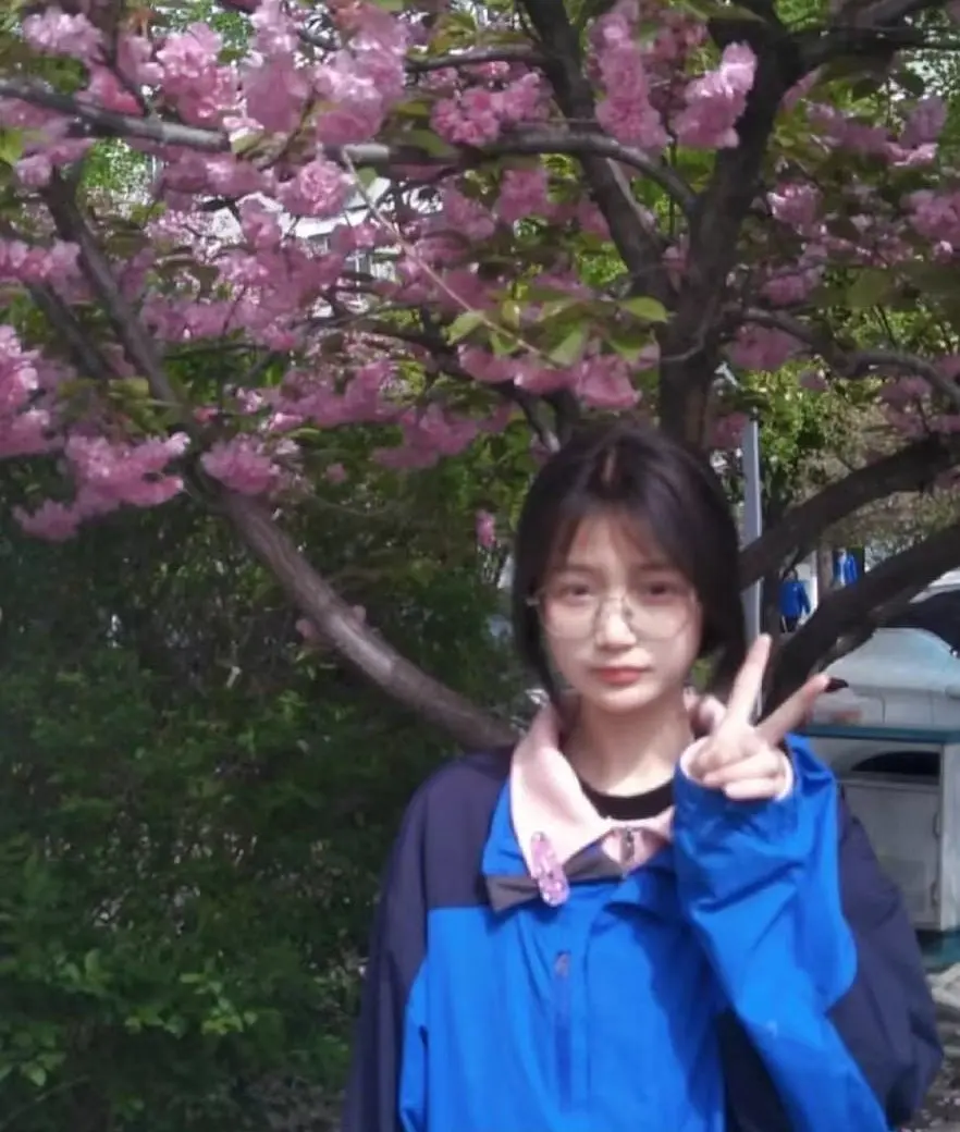 推特网红奇迹manman女菩萨，混是真的混嫩是真的嫩