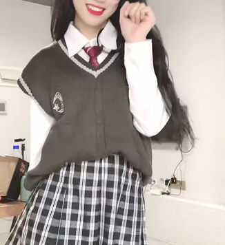 比比安慕希变速舞-是我的dj不够响吗震不动你的心