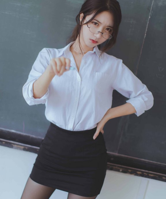 微博网红coser@黑川-写真作品图片[合集]