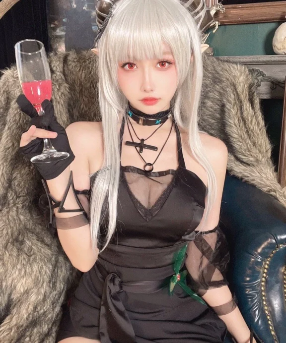 Momoko葵葵，cos作品图片