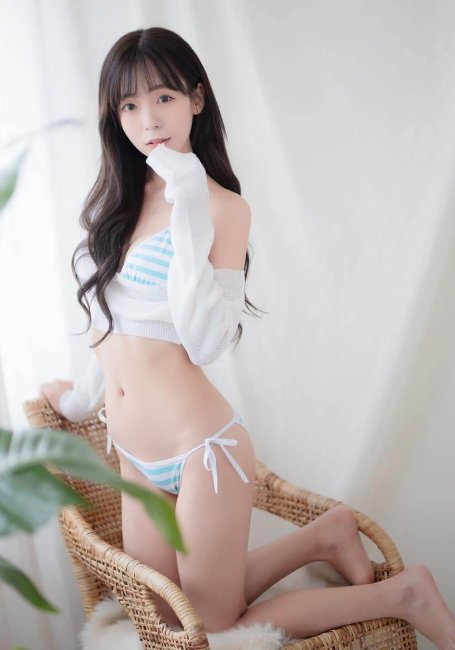 韩国模特Leeesovely,李素英图片