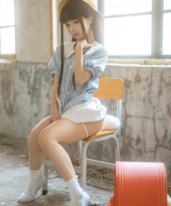 蠢沫沫小黄帽cos-绅士版 107P-1.02G