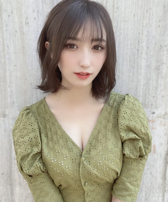 呆萌虎牙妹「伊藤爱真」治愈笑容甜度破表