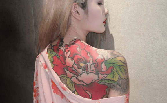 抖音赵一菲酒吧厕所视频是什么梗，事件纹身原图完整版