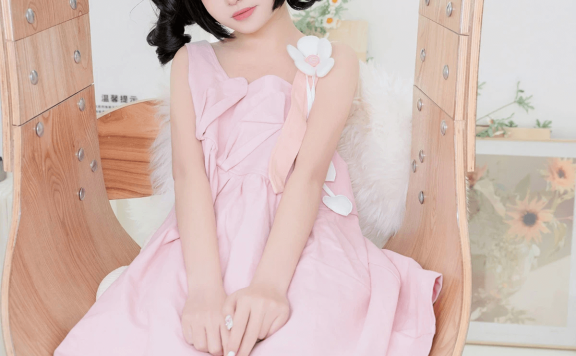 爆机少女喵小吉 - 蜜桃乌龙粉裙少女