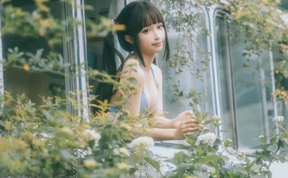 蠢沫沫大巴车遮阴直接看，不愧是创可贴战神