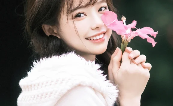 推特纯欲风小姐姐Icey艾昔个人照片，笑起来甜甜的