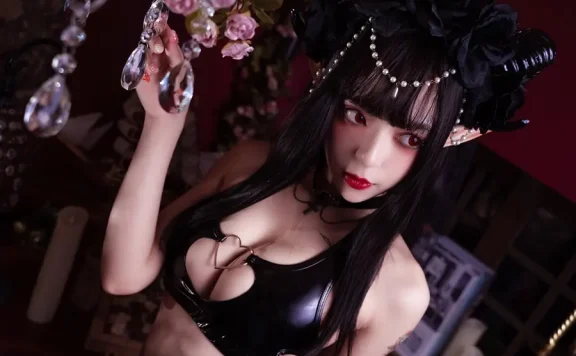 舞小喵是谁？早期舞小喵cos地狱魔女付费作品欣赏