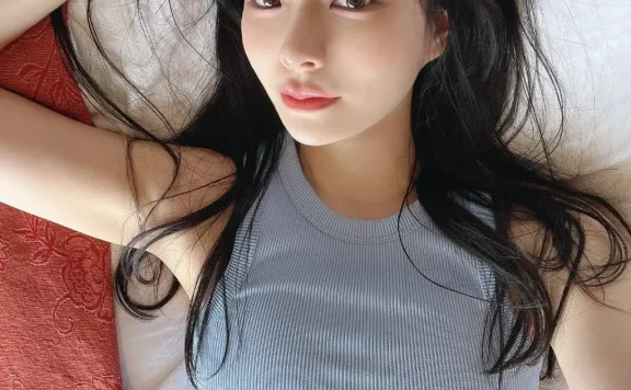 天然美女神木丽个人资料照片，身材相貌都是女神级