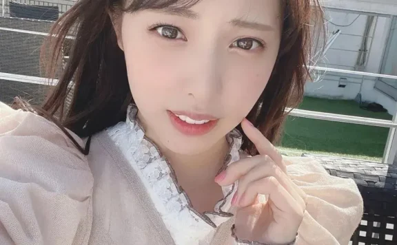 00后清纯美少女白桃花个人资料照片及近况