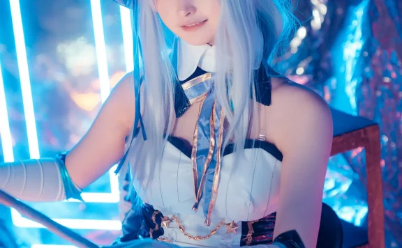 白莉爱吃巧克力 – 爱蜜莉雅