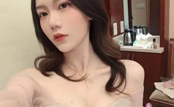 魔法秋秋 快点亲亲我吖个人照片