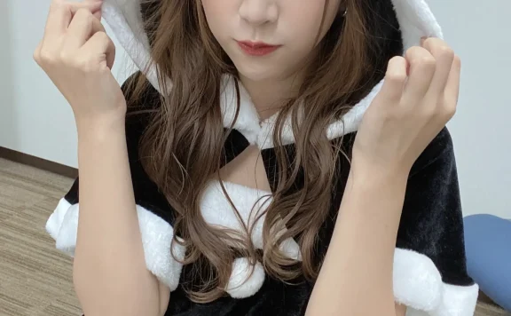 七森莉莉（七ツ森りり）个人资料简介及作品图片