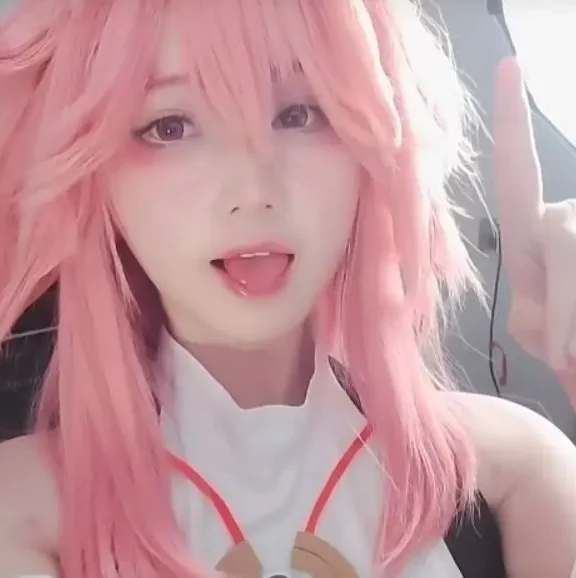 秃崽八重神子cos图片，长这么好看谁能不喜欢呢